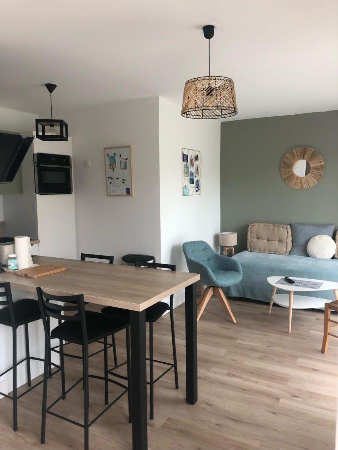 Les Pois Sont Verts La Rochelle  Esterno foto