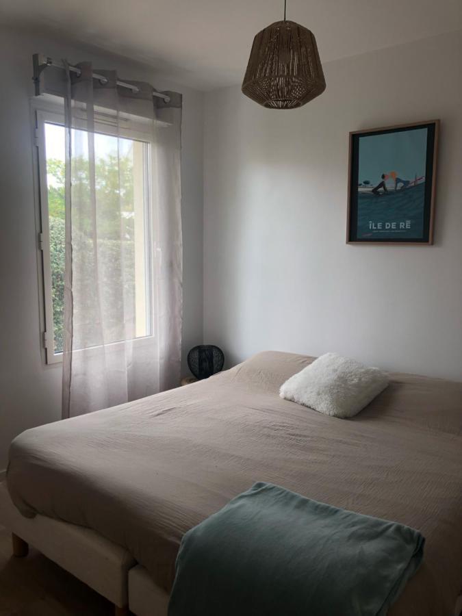 Les Pois Sont Verts La Rochelle  Esterno foto