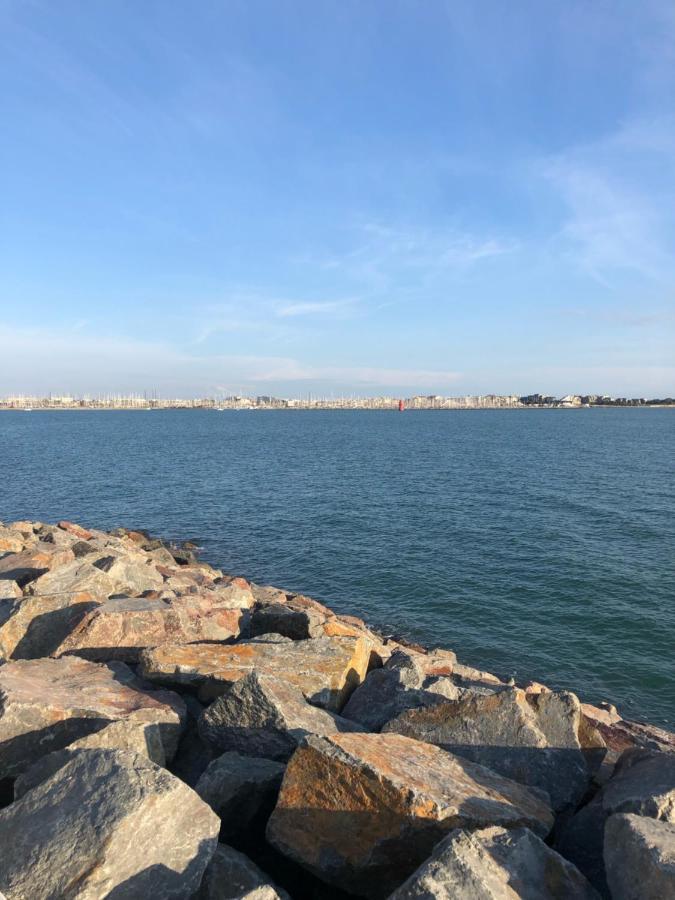 Les Pois Sont Verts La Rochelle  Esterno foto