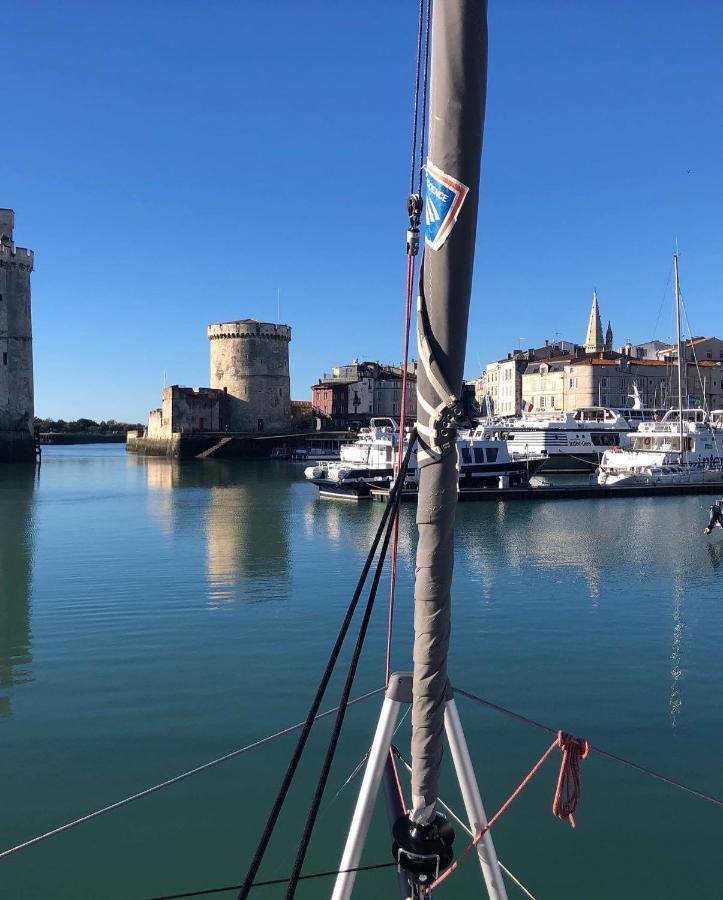 Les Pois Sont Verts La Rochelle  Esterno foto